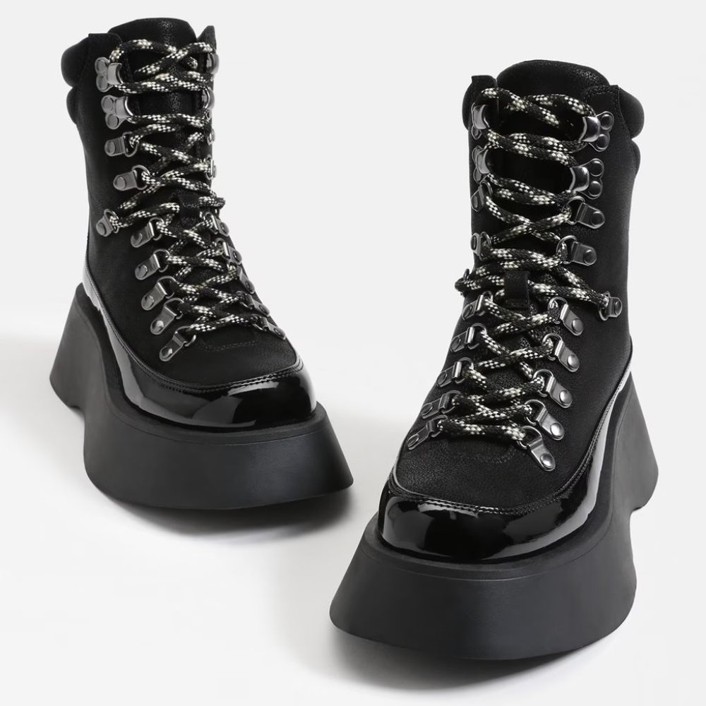 $79 NWT (7.5, 8.5, & 9.5) SAM EDELMAN Lace-Up Boot